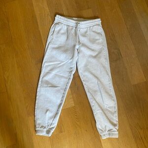 Aritzia TNA Cozy Fleece Sweatpants